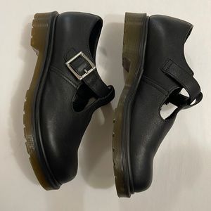 Polley women’s slip resistant Mary Jane shoes